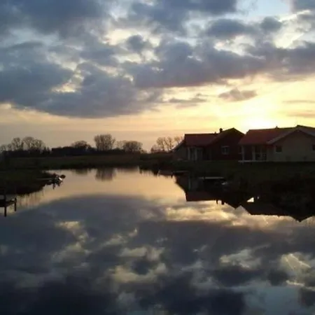 Casa de Férias Haus Stella Maris Mit Bootssteg - Inklusive Otterndorf